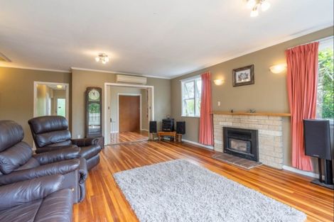 Photo of property in 9 Tararua Street, Paraparaumu, 5032