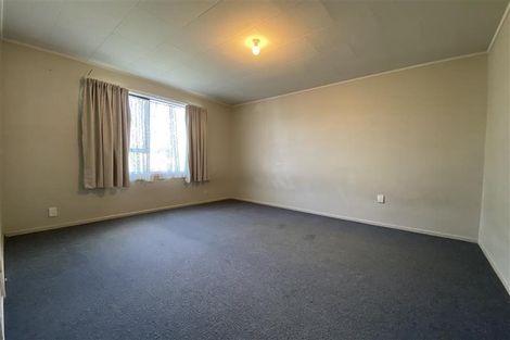 Photo of property in 6 West Harbour Drive, West Harbour, Auckland, 0618