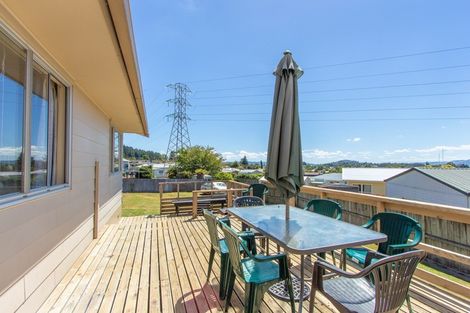 Photo of property in 124 Mallard Drive, Selwyn Heights, Rotorua, 3015