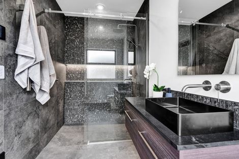 Photo of property in 80 Parklands Avenue, Bell Block, New Plymouth, 4312