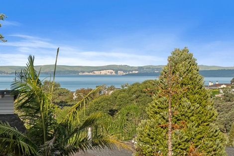Photo of property in 13 Centennial Place, Campbells Bay, Auckland, 0630