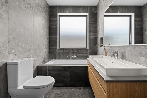 Photo of property in 8 Kumukumu Road, Long Bay, Auckland, 0630