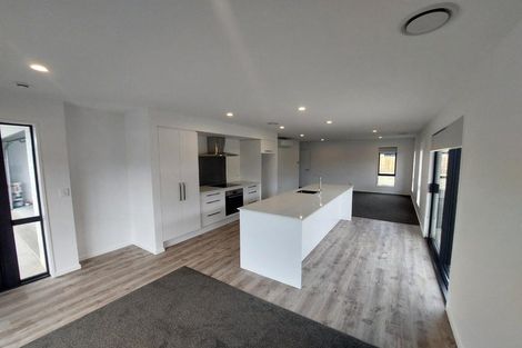 Photo of property in 33 Cousins Street, Woodend, 7691