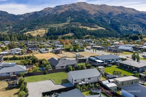 Photo of property in 8 Pennycook Place, Lake Hawea, Wanaka, 9382