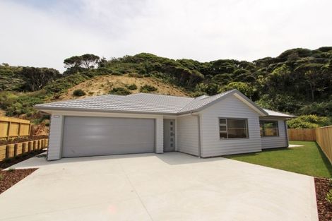 Photo of property in 16 Spritsail Place, Whitby, Porirua, 5024