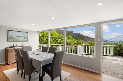 Photo of property in 15 Ferry Road, Days Bay, Lower Hutt, 5013
