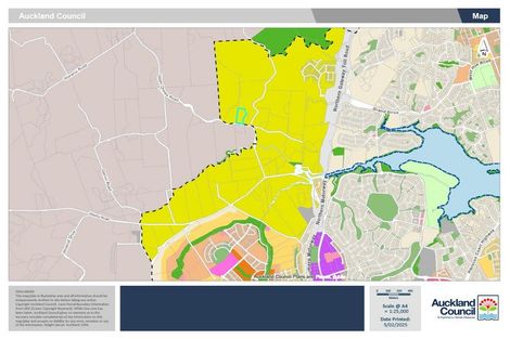 Photo of property in 100 Upper Orewa Road, Wainui, Silverdale, 0992