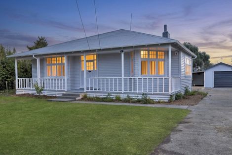 Photo of property in 8 Garrison Street, Carterton, 5713