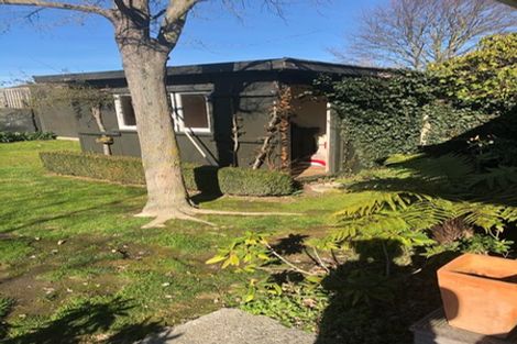Photo of property in 19 Middlepark Road, Sockburn, Christchurch, 8042