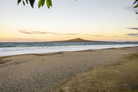 Photo of property in 1/5 Brown Street, Hauraki, Auckland, 0622