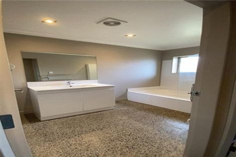 Photo of property in 84 Solomon Street, Brookfield, Tauranga, 3110