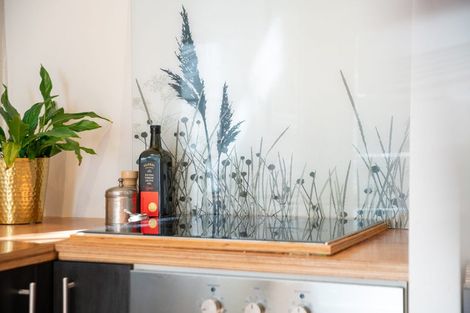 Photo of property in 58 Fairview Crescent, Kelburn, Wellington, 6012