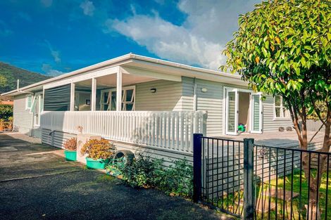 Photo of property in 40 Parata Street, Waikanae, 5036