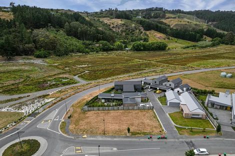 Photo of property in 1 Betty Roberts Lane, Cracroft, Christchurch, 8022