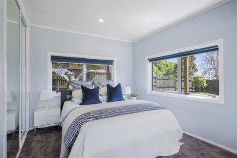 Photo of property in 14 Paulange Place, Pakuranga Heights, Auckland, 2010