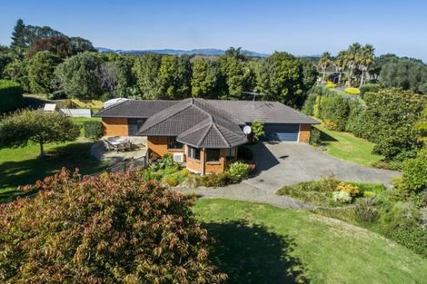 Photo of property in 2 Awaroa Stream Drive, Waiuku, 2123