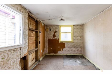 Photo of property in 16 Dobson Street, Waimate, 7924