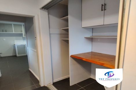 Photo of property in 12a Waiari Road, Conifer Grove, Takanini, 2112