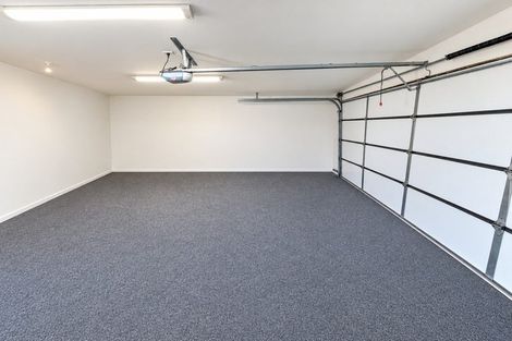 Photo of property in 35 Springbank Street, Bryndwr, Christchurch, 8053