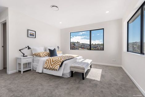 Photo of property in 14 Rathmullen Place, Pinehill, Auckland, 0632