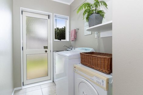 Photo of property in 129 Blake Boulevard, Papamoa Beach, Papamoa, 3118