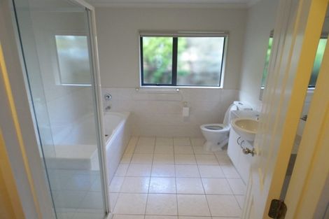 Photo of property in 18 Brittany Drive, Henderson, Auckland, 0612