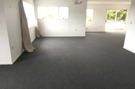 Photo of property in 8 Alice Place, Hillcrest, Auckland, 0627
