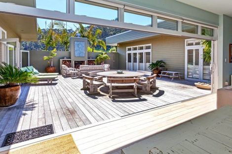 Photo of property in 69 Grange Road, Hahei, Whitianga, 3591