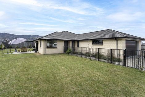 Photo of property in 27 Bell Street, Lake Hawea, Wanaka, 9382