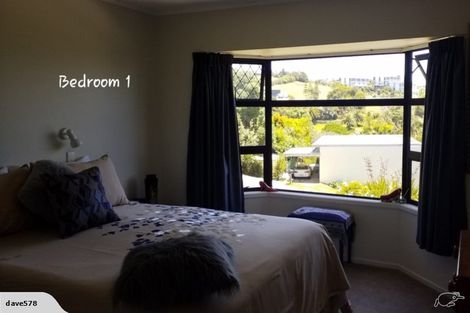 Photo of property in 4 Seaview Road, Cable Bay, 0420