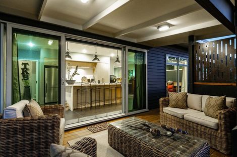 Photo of property in 11 Glentui Place, Waikawa, Picton, 7220