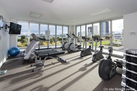 Photo of property in Sentinel Apartments, 1402/3 Northcroft Street, Takapuna, Auckland, 0622