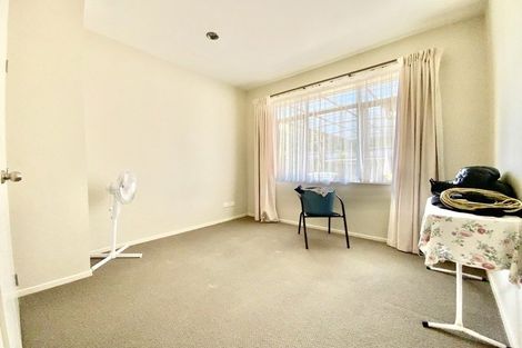 Photo of property in 4 Luna Place, Henderson, Auckland, 0612