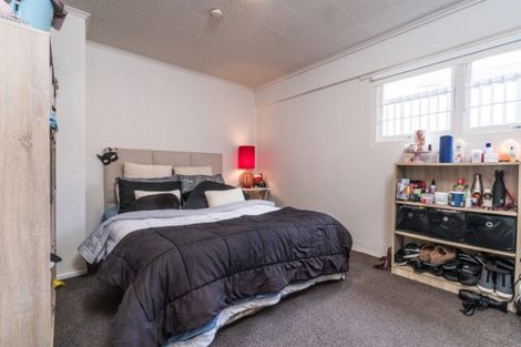 Photo of property in 281 Te Atatu Road, Te Atatu South, Auckland, 0610