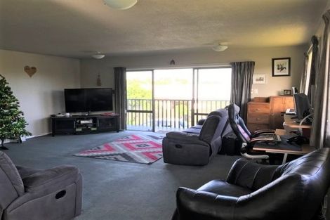 Photo of property in 147 Victory Street, Welcome Bay, Tauranga, 3112