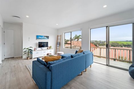 Photo of property in 1/20 Waiau Street, Torbay, Auckland, 0630