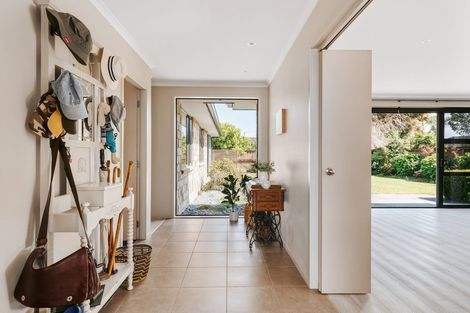 Photo of property in 24 Hansard Place, Bethlehem, Tauranga, 3110