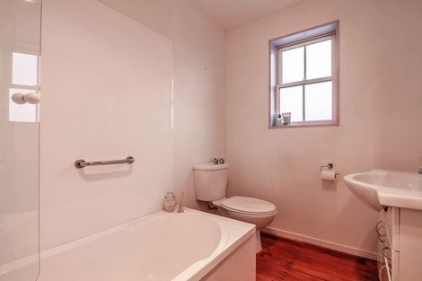 Photo of property in 18 Neplusultra Street, Cromwell, 9310