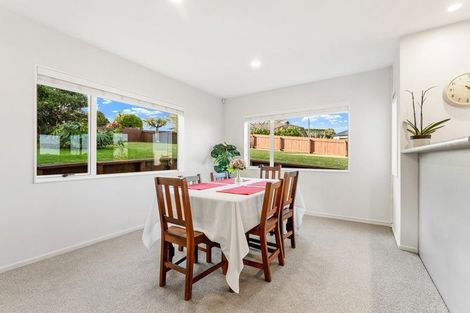 Photo of property in 90 Tauranga Place, Orewa, 0931