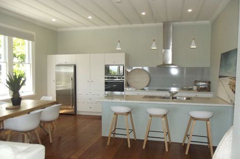 Photo of property in 5 Kowhai Road, Bluff Hill, Napier, 4110