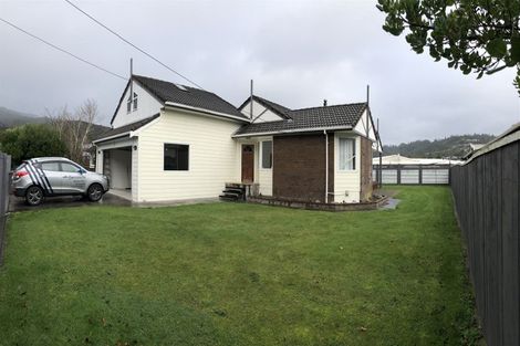 Photo of property in 26 Glen Road, Stokes Valley, Lower Hutt, 5019