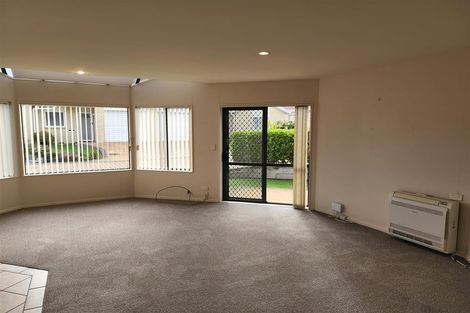 Photo of property in 9/169 Sturges Road, Henderson, Auckland, 0612