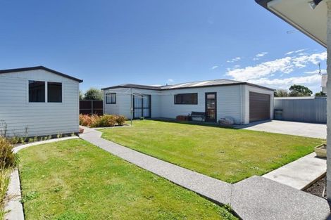 Photo of property in 14 Bracebridge Street, Kaiapoi, 7630
