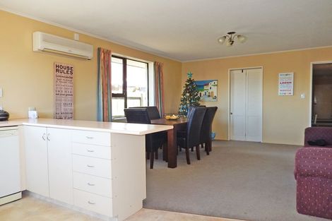 Photo of property in 32 Redcastle Road, Oamaru North, Oamaru, 9400