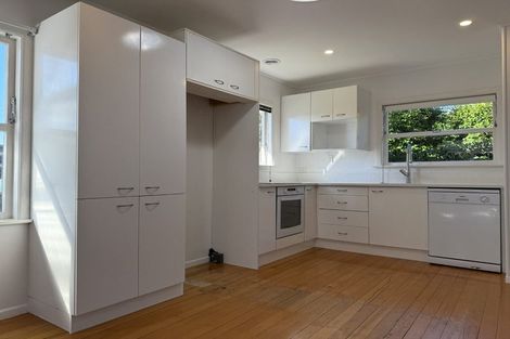 Photo of property in 34 Levesque Street, Birkdale, Auckland, 0626