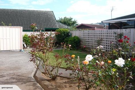 Photo of property in 273/1 Mangorei Road, Merrilands, New Plymouth, 4312