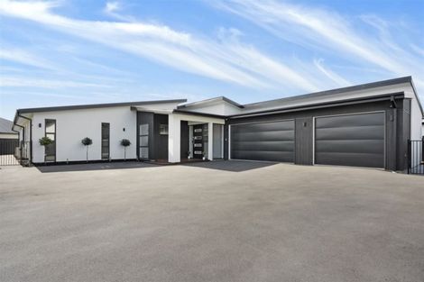 Photo of property in 14 Kohunga Crescent, Bottle Lake, Christchurch, 8083