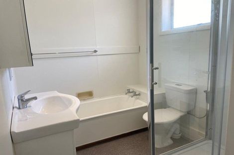 Photo of property in 39 Pirie Crescent, Moera, Lower Hutt, 5010