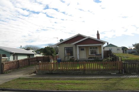 Photo of property in 32 Shackleton Street, New Brighton, Christchurch, 8061