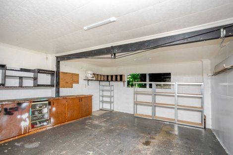 Photo of property in 1 Carlson Street, Dannevirke, 4930